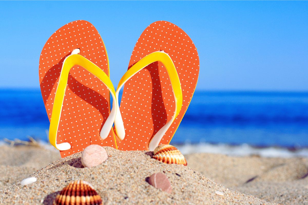 Summer Fashion Lookbook: NEXT IMPULSIVE Sneakers & Psylo1 Slippers Style Guide