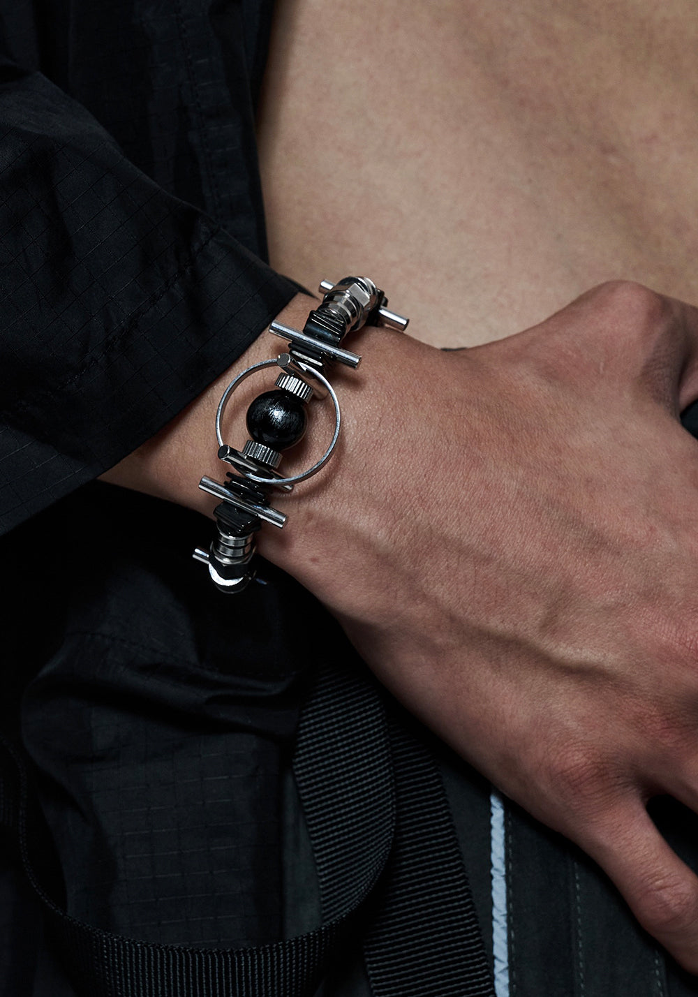 ILLuSoRy丨Armored Titanium Wrist Cuff - PSYLOS 1, ILLuSoRy丨Armored Titanium Wrist Cuff, Accessories, ILLuSoRy, PSYLOS 1