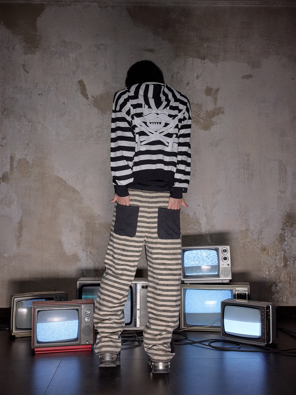 PSYLOS 1