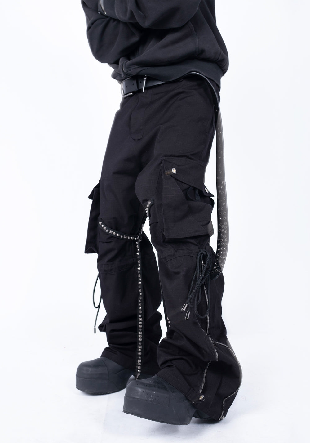 FVVO丨RIVET CARGO PANTS-Black - PSYLOS 1, FVVO丨RIVET CARGO PANTS-Black, Pants, FREE WORLD ORDER, PSYLOS 1