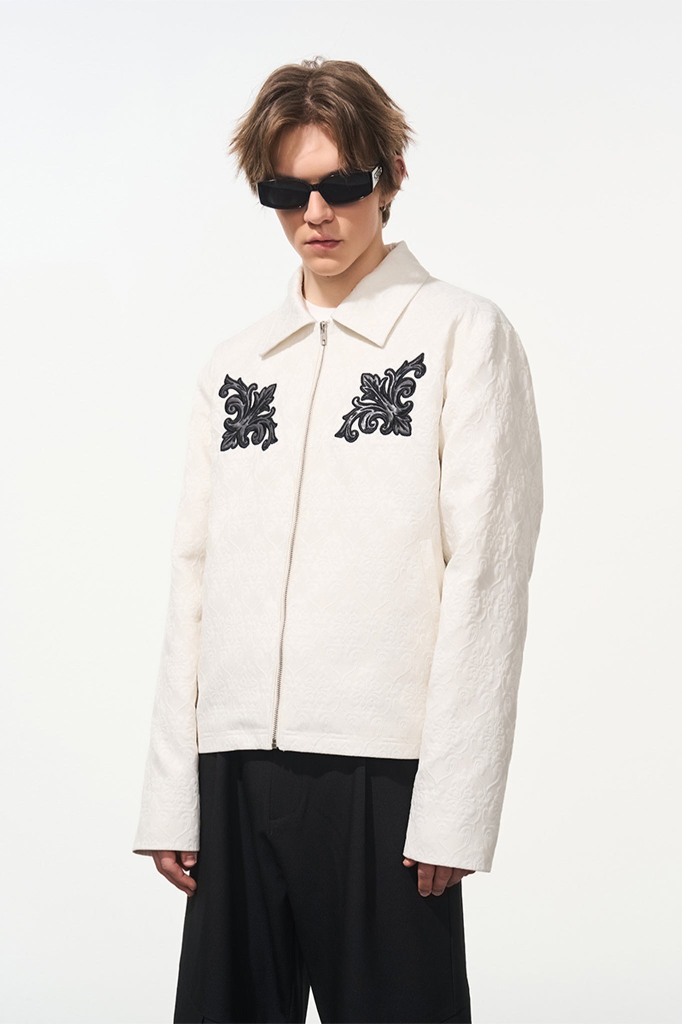 Embossed jacquard embroidered Scout flower lapel jacket