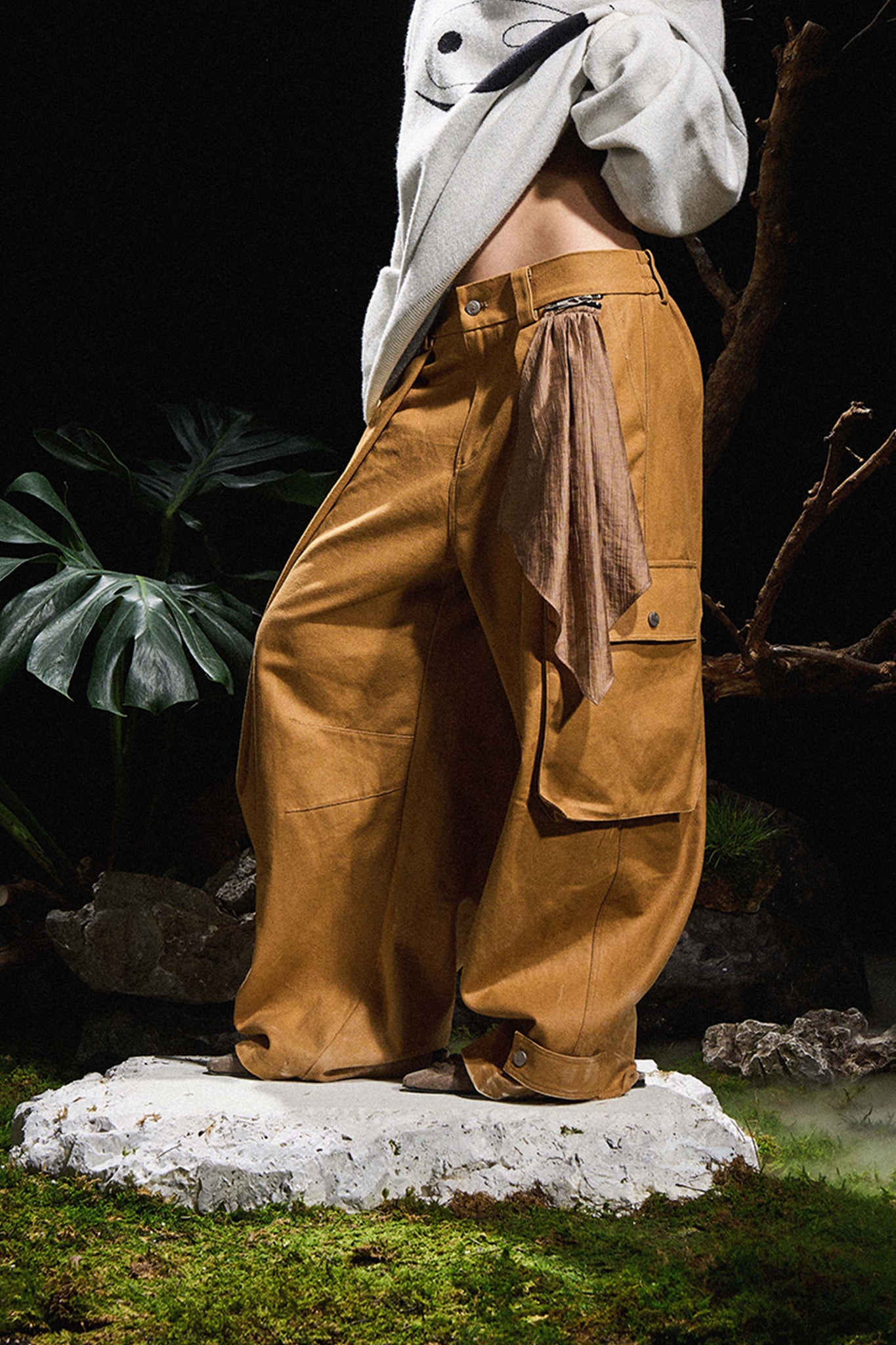 Removable Scarf Pleated Silhouette Trousers