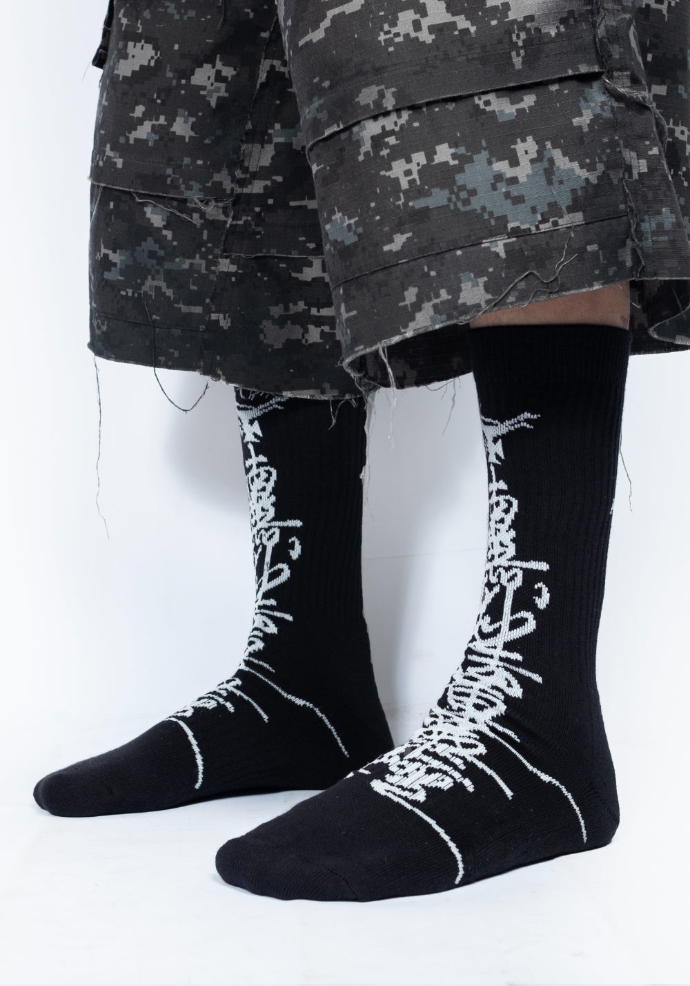 FVVO丨“ ART IS NOT A CRIME ” SOCKS-Black - PSYLOS 1, FVVO丨“ ART IS NOT A CRIME ” SOCKS-Black, socks, FREE WORLD ORDER, PSYLOS 1