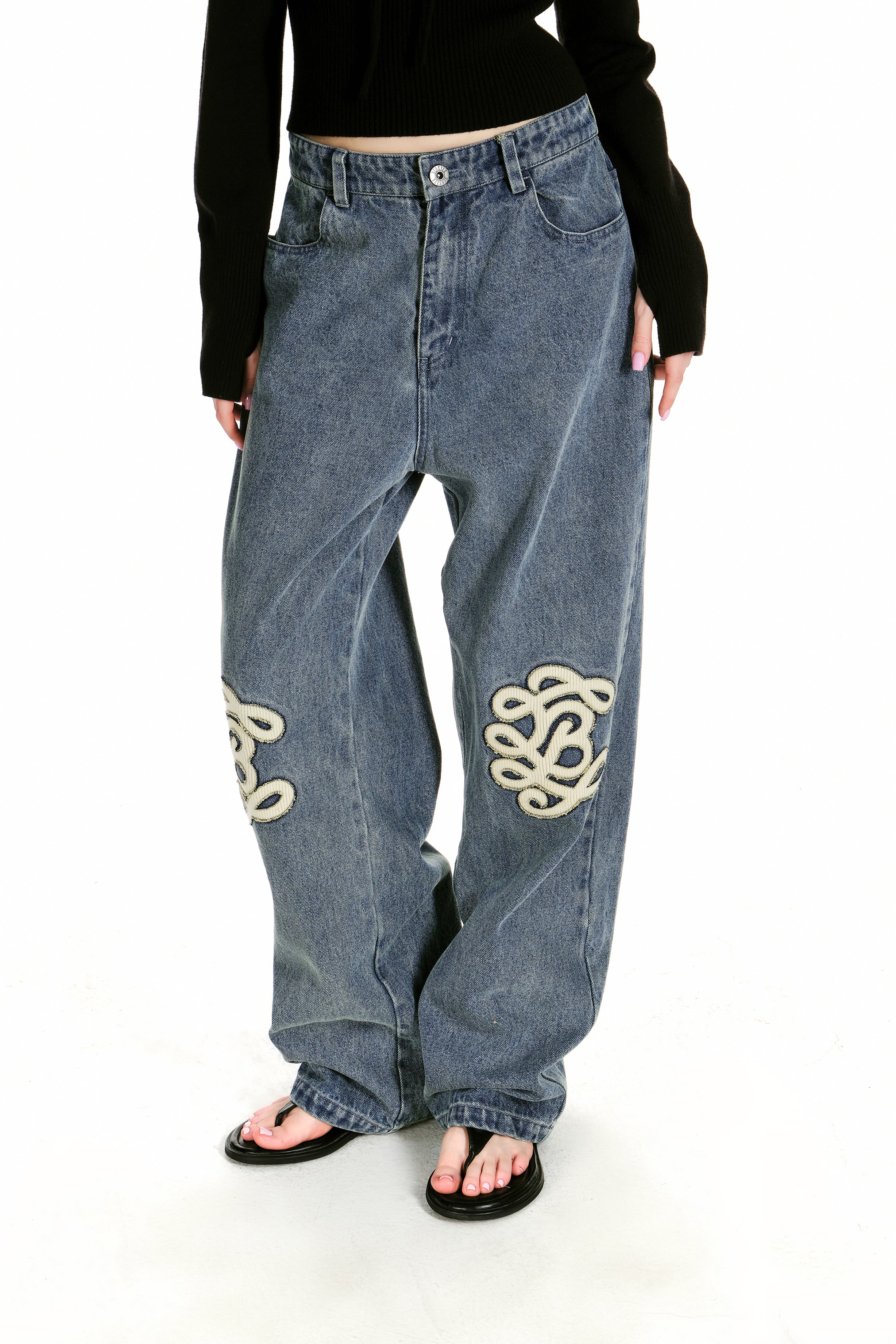 Classic Trendy Cotton Applique Pattern Jeans