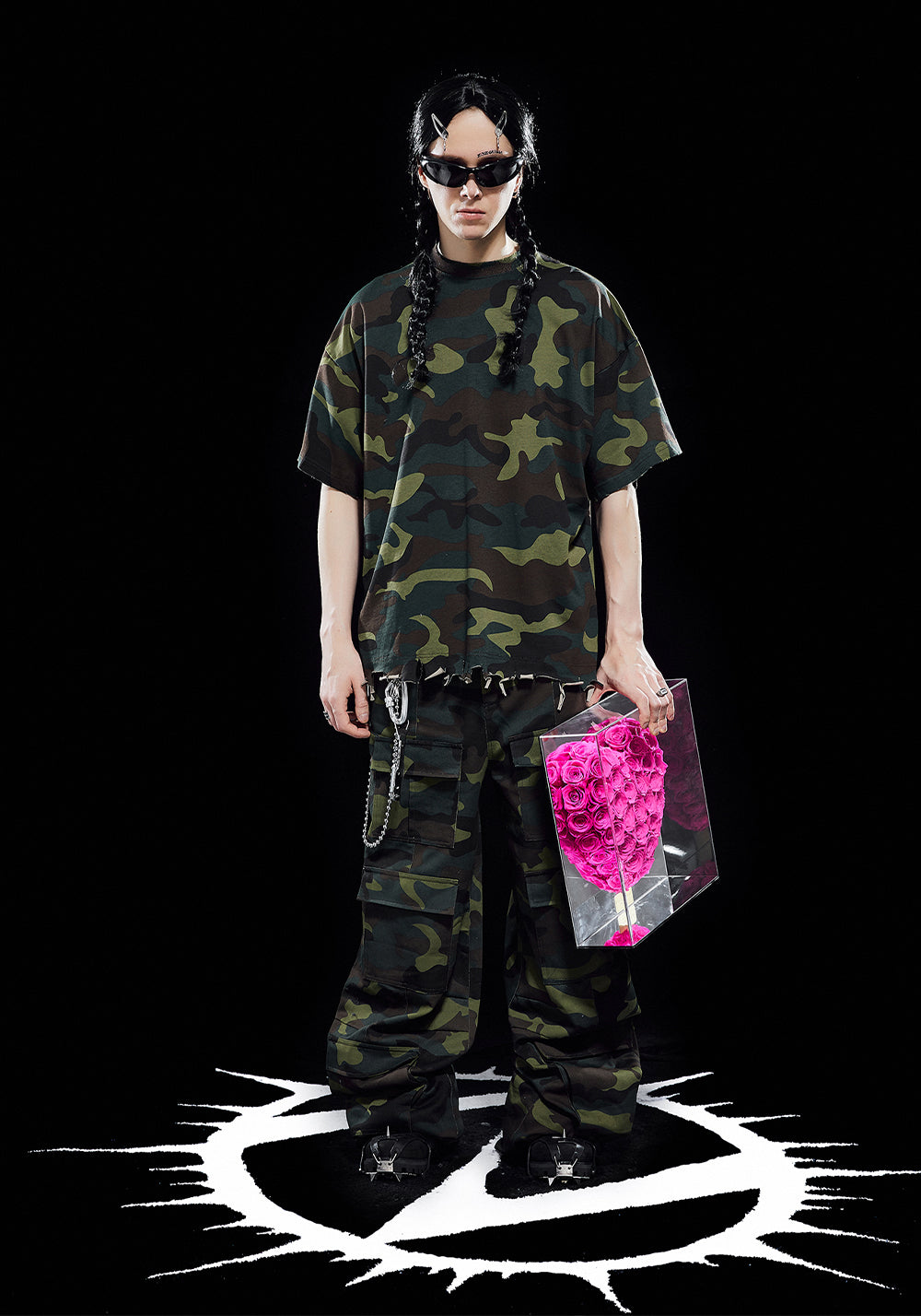 ZOZOKILLA Camouflage T-shirt with Frayed Edge and Hot-fixed Studs