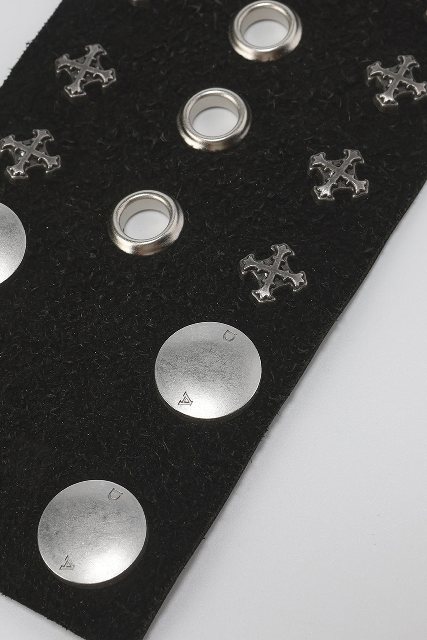 Disark│Dark Cross Rivet Leather Bracelet - PSYLOS 1, Disark│Dark Cross Rivet Leather Bracelet, Bracelet, Disark, PSYLOS 1