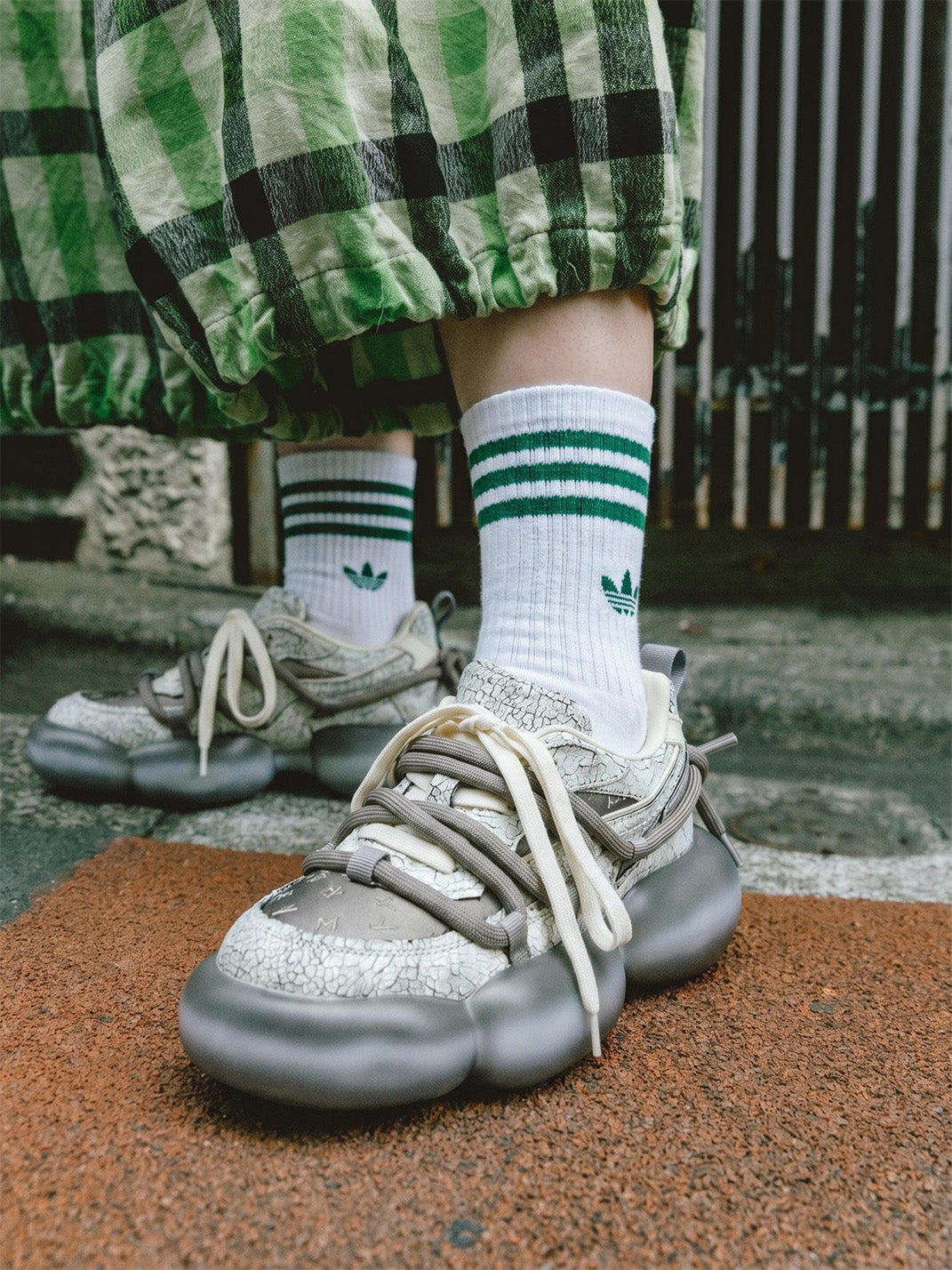 ボトムス kyky XMZY | Cracked Texture Chunky Bubble Sole Sneakers