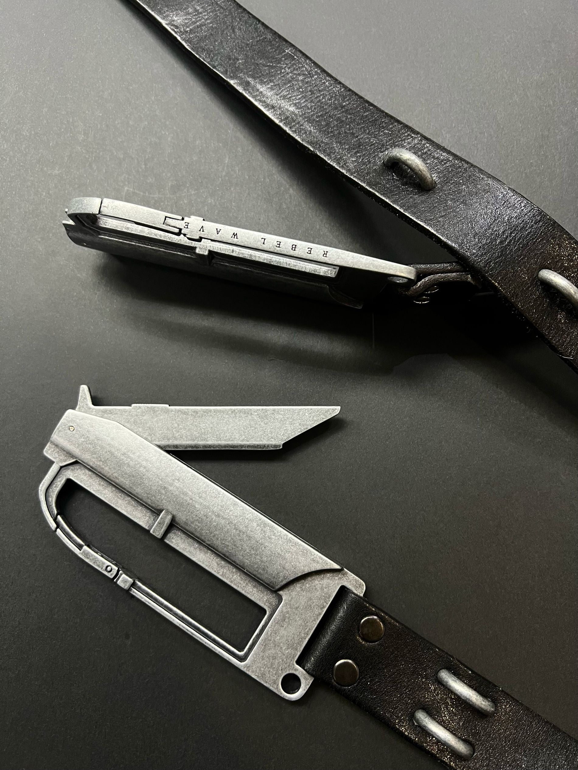 REBEL WAVE丨BΣLA Military Leather Belt - Steel Ring & Blade Buckle - PSYLOS 1, REBEL WAVE丨BΣLA Military Leather Belt - Steel Ring & Blade Buckle, Belt, REBEL WAVE•JAPAN, PSYLOS 1